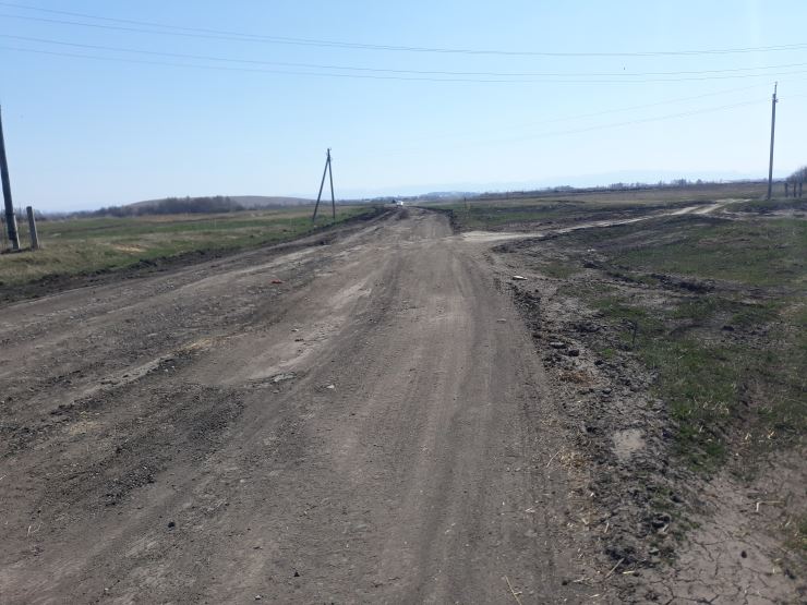 Выполнение работ по строительству автомобильной дороги "Подъезд к МТФ №1 СПК "Хлеборобный" в Быстроистокском районе"