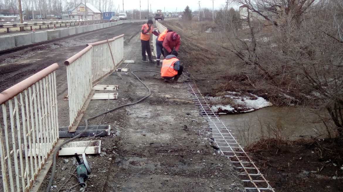 Ремонт моста через р. Поперечная на автомобильной дороге Бийск-Белокуриха, км 29+802 в Смоленском районе Ремонт моста через р. Поперечная на автомобильной дороге Бийск-Белокуриха, км 29+802 в Смоленском районе