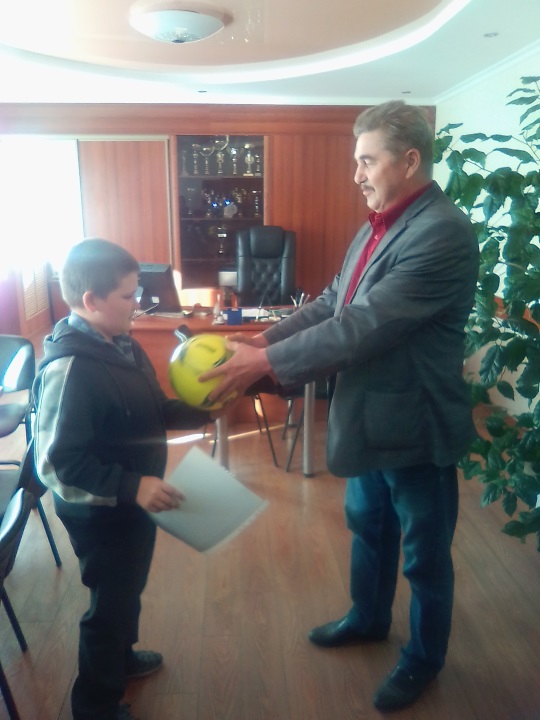 В категории среднее звено (8-10 лет): 3 место – Нецветаев Артём, 10 лет. В категории среднее звено (8-10 лет): 3 место – Нецветаев Артём, 10 лет.