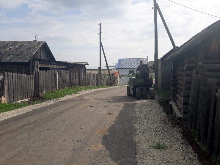 Ремонт улично-дорожной сети в Юго-Восточной зоне Алтайского края, в селе Большеугренево Ремонт улично-дорожной сети в Юго-Восточной зоне Алтайского края, в селе Большеугренево