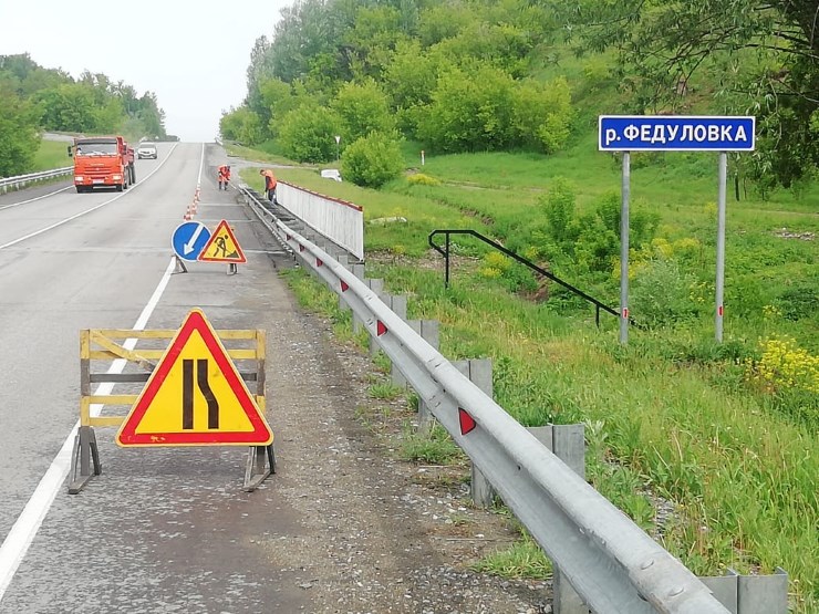 Работы по содержанию автодорог и искусственных сооружений на них в Юго-Восточном ДСУ Работы по содержанию автодорог и искусственных сооружений на них в Юго-Восточном ДСУ