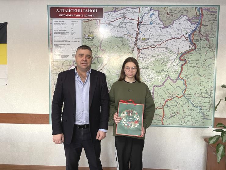 Конкурс детских рисунков на тему  "Дорога в Новый год!"