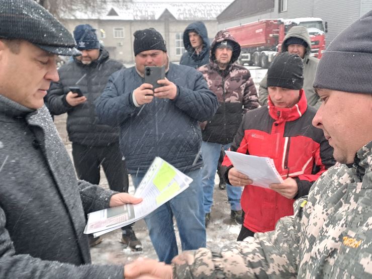 Автопарк АО «Юго-Восточного ДСУ Алтайского края» пополнился пятью грузопассажирскими машинами УАЗ
